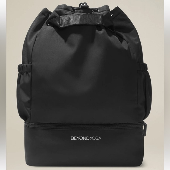 Beyond Yoga black Convertible Gym Bag - Picture 2 of 7